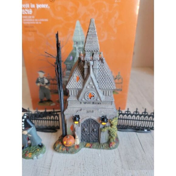 Dept 56 6002304 Rest in peace 2018 Halloween Village accessory - Picture 5 of 9